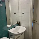 Basement With Private Entrance And Parking Appartement *