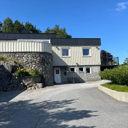 Basement With Private Entrance And Parking 公寓 克里斯蒂安桑德