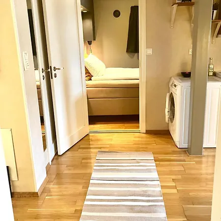 Basement With Private Entrance And Parking * Kristiansund
